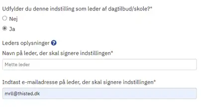 Billedet viser at man skal skrive navn og mailadresse p&aring; lederen, som skal signere indstillingen
